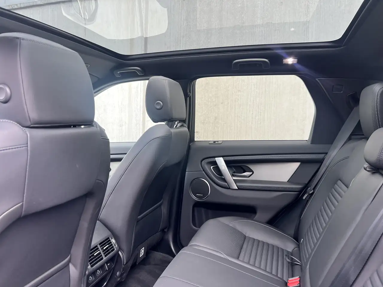 Land Rover Discovery Sport 2026 — фото 11