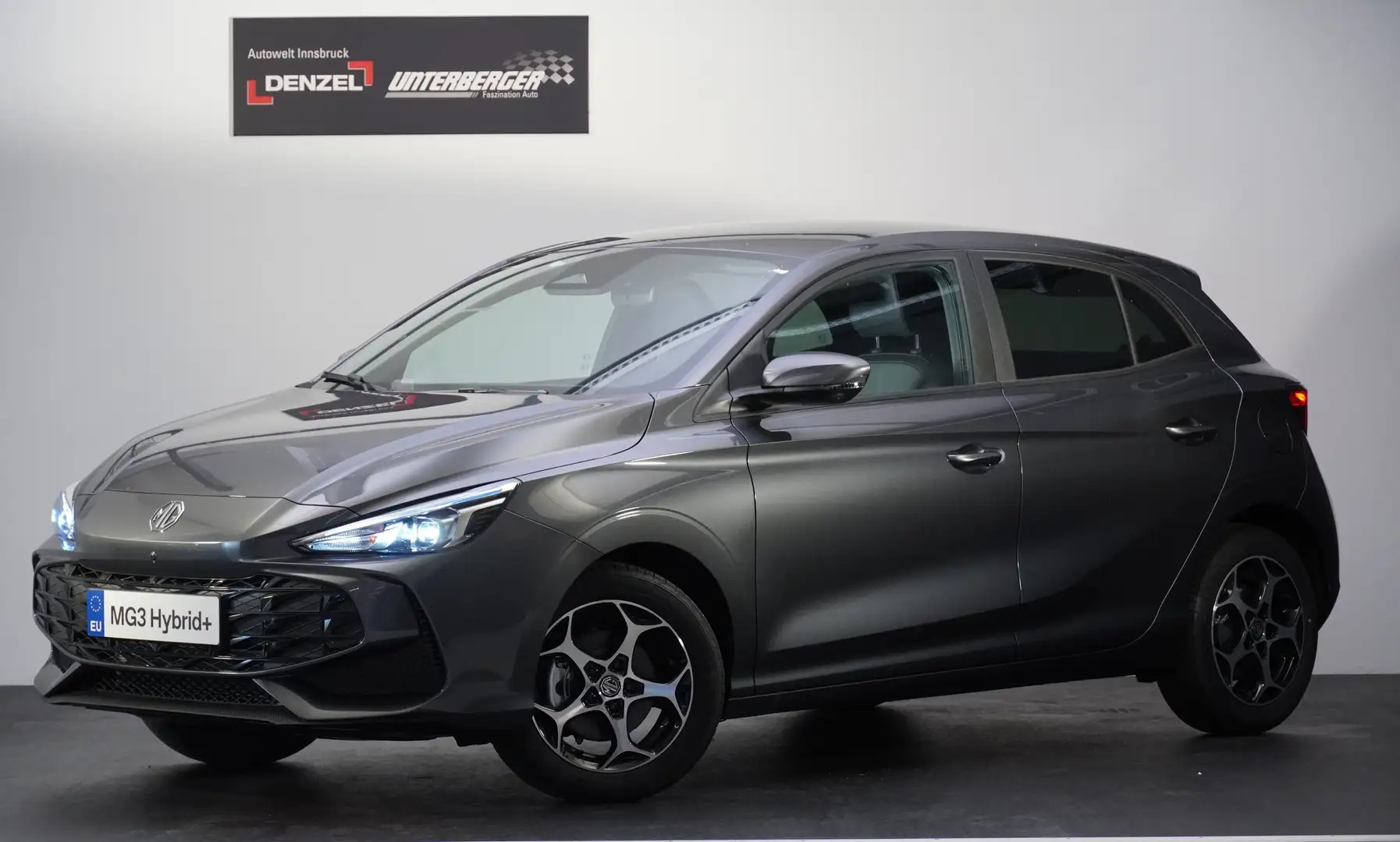 MG MG3 1,5 HEV Luxury MY26 ab EUR19.430 Grau - 1