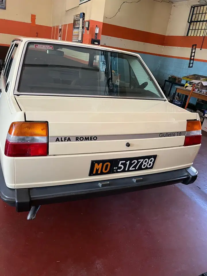 Alfa Romeo Giulietta 1.6, foto 2
