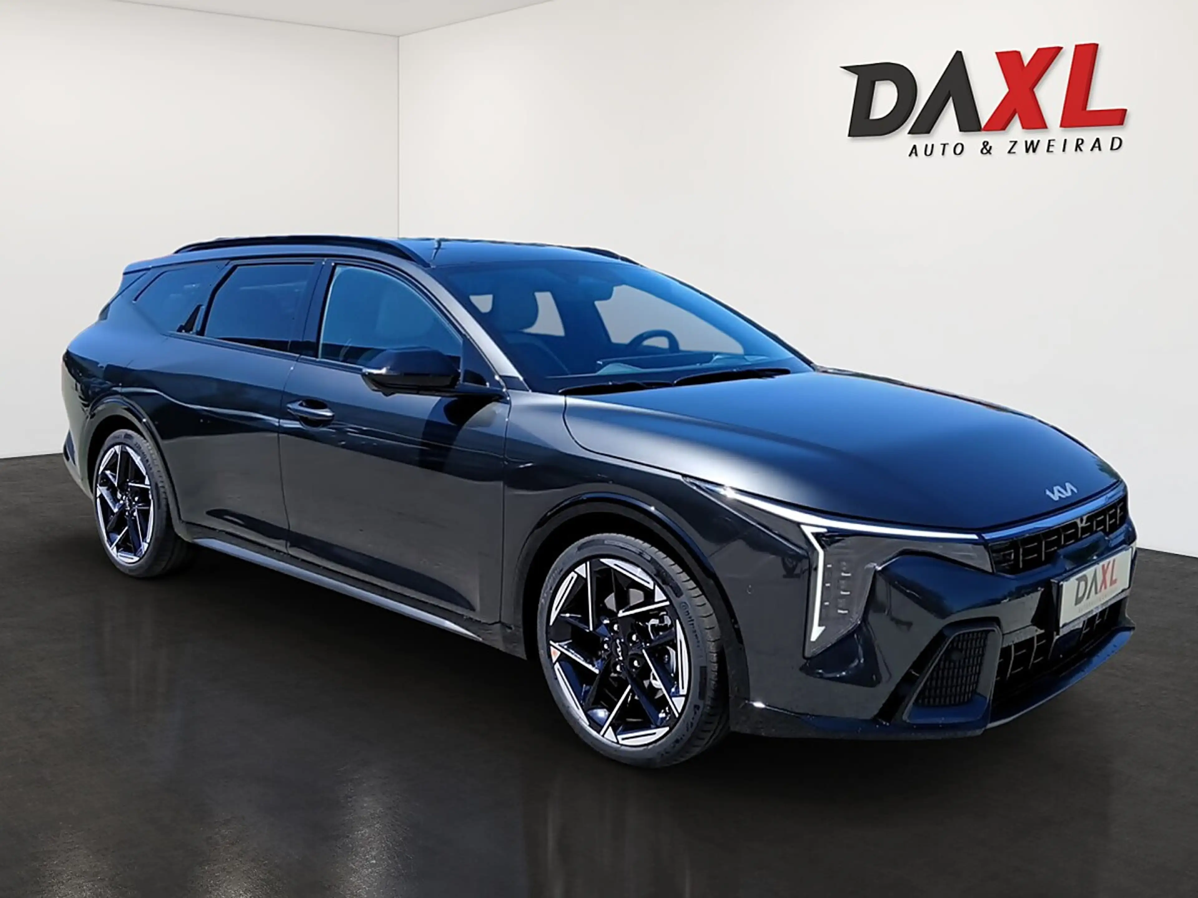 Kia K4 Sportswagon GT-Line 1,6 TGDI DCT7 150 MY26 *pr... — photo 3