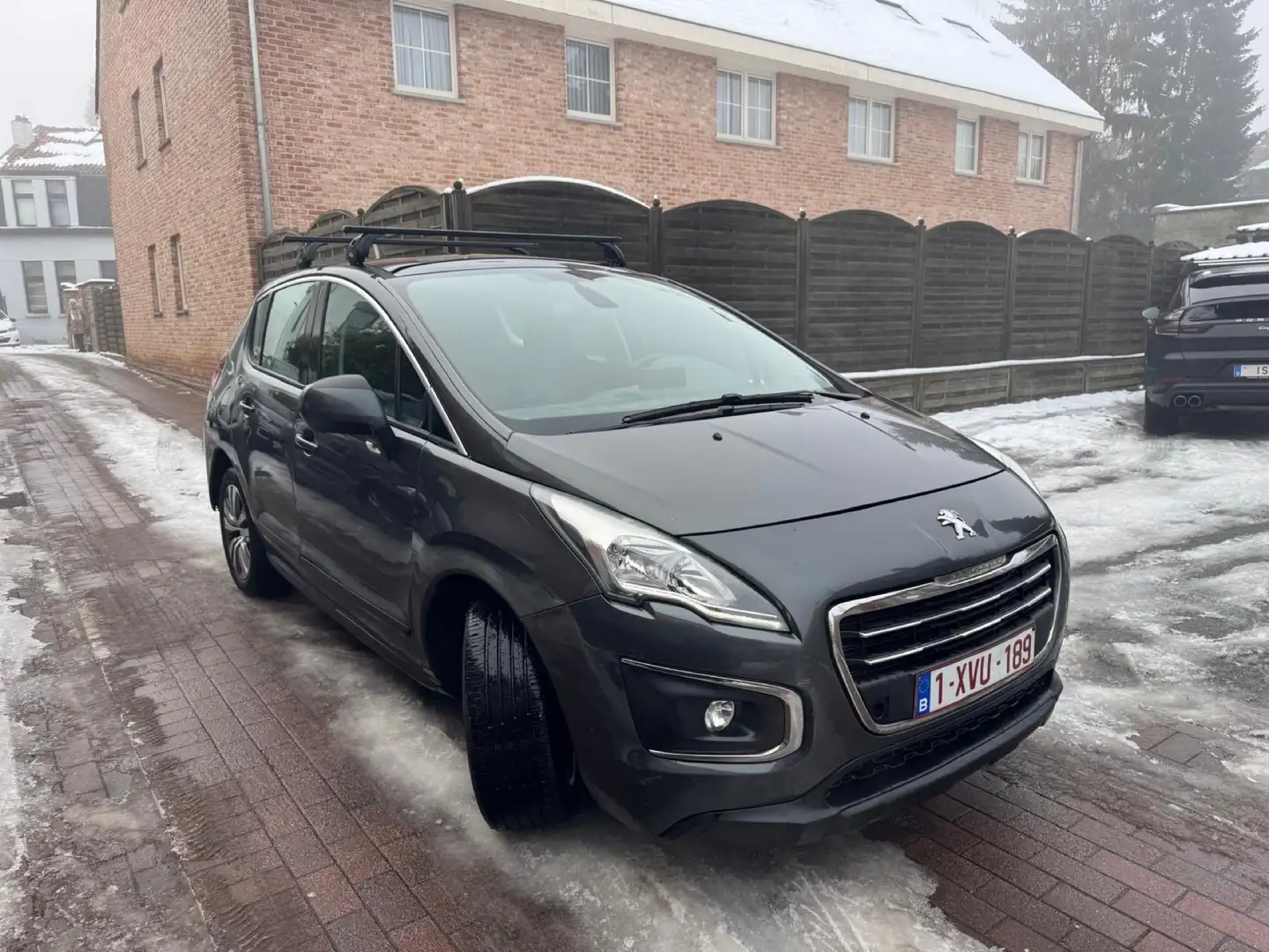 Peugeot 3008 PureTech 130 Stop & Start Active 6b Grijs - 2