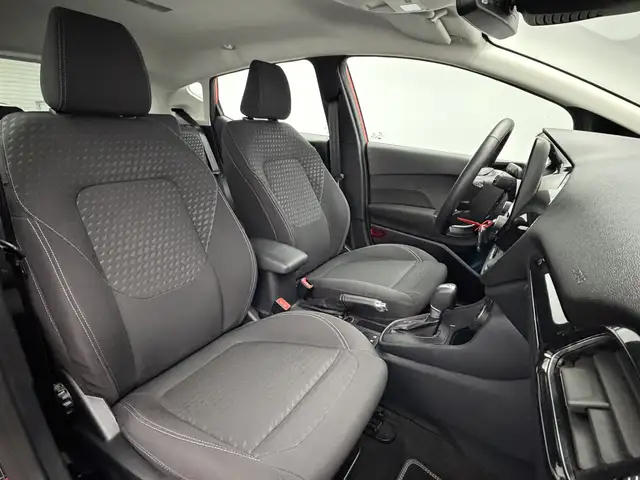 Ford Fiesta view 17