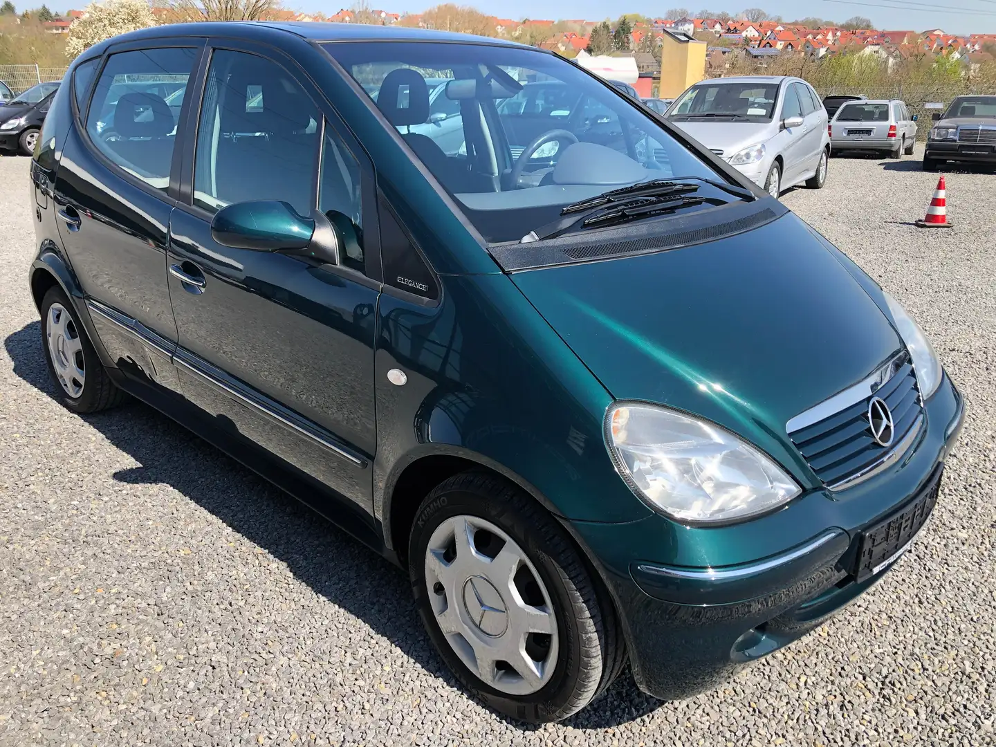 Mercedes-Benz A 140 L ELEGANCE Automatik*Klima*LPG*2.Hand* Grün - 2