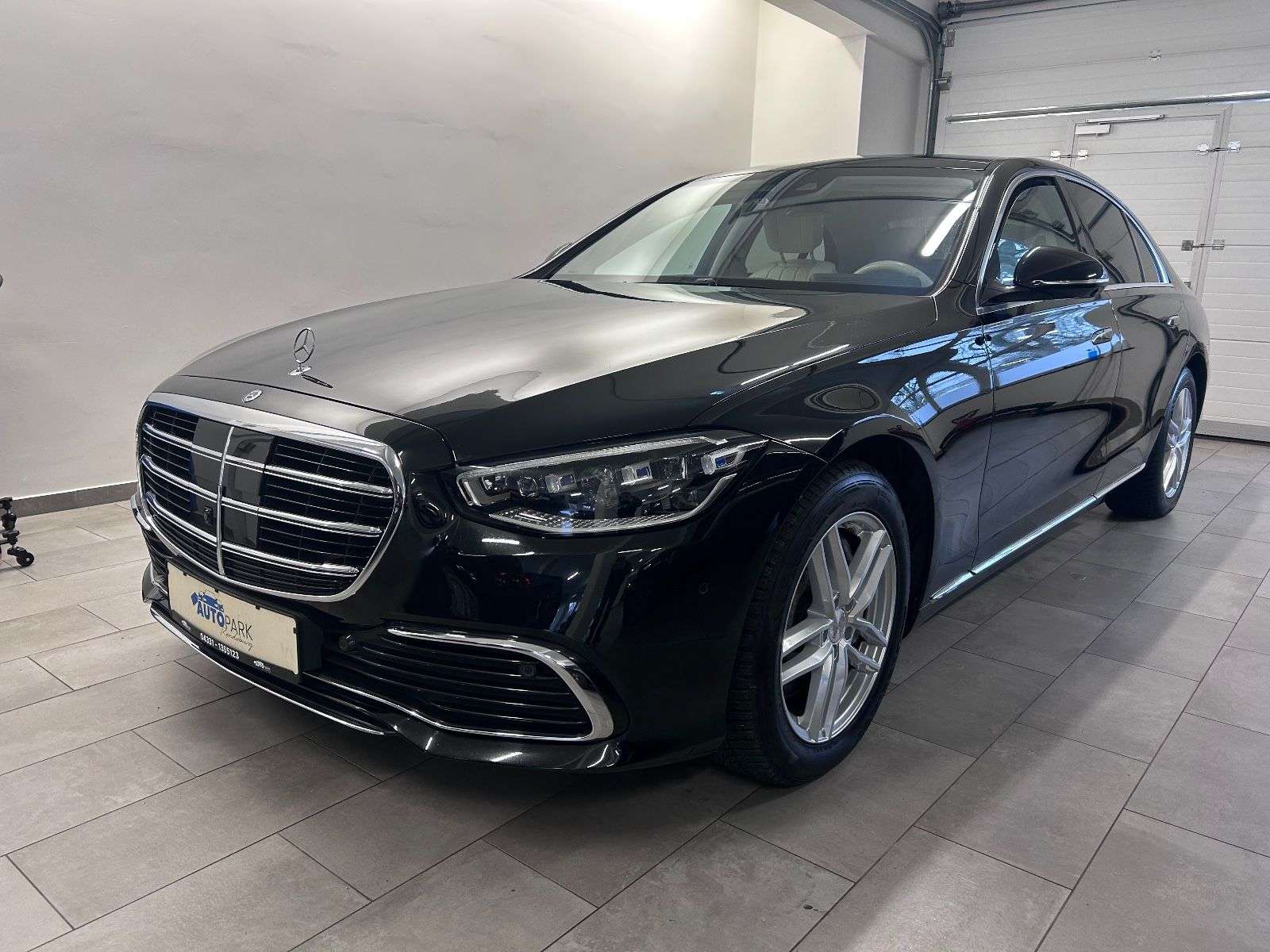 Second hand Mercedes Benz S-Class 