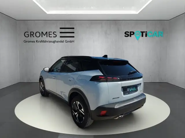 Peugeot 2008 view 5