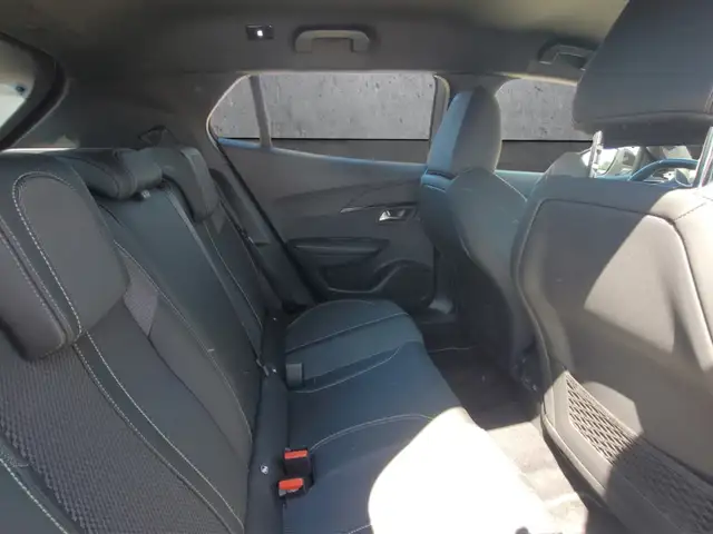 Peugeot 2008 view 14