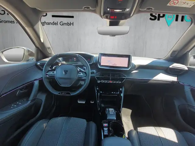 Peugeot 2008 view 12