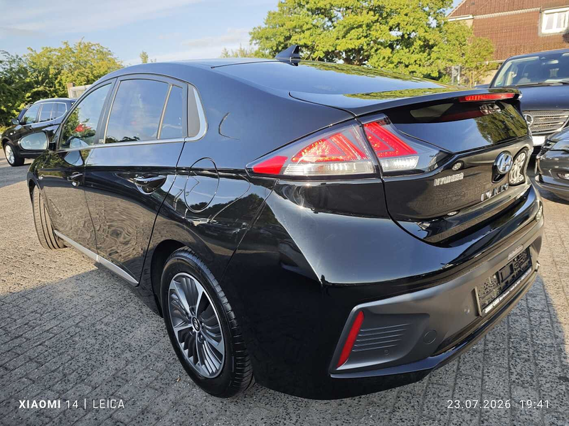 Hyundai IONIQ Plug-in-Hybrid 1.6 GDI Premium — photo 3