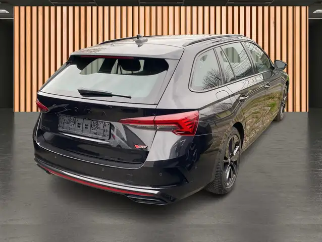Skoda Octavia view 4