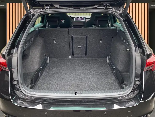 Skoda Octavia view 7