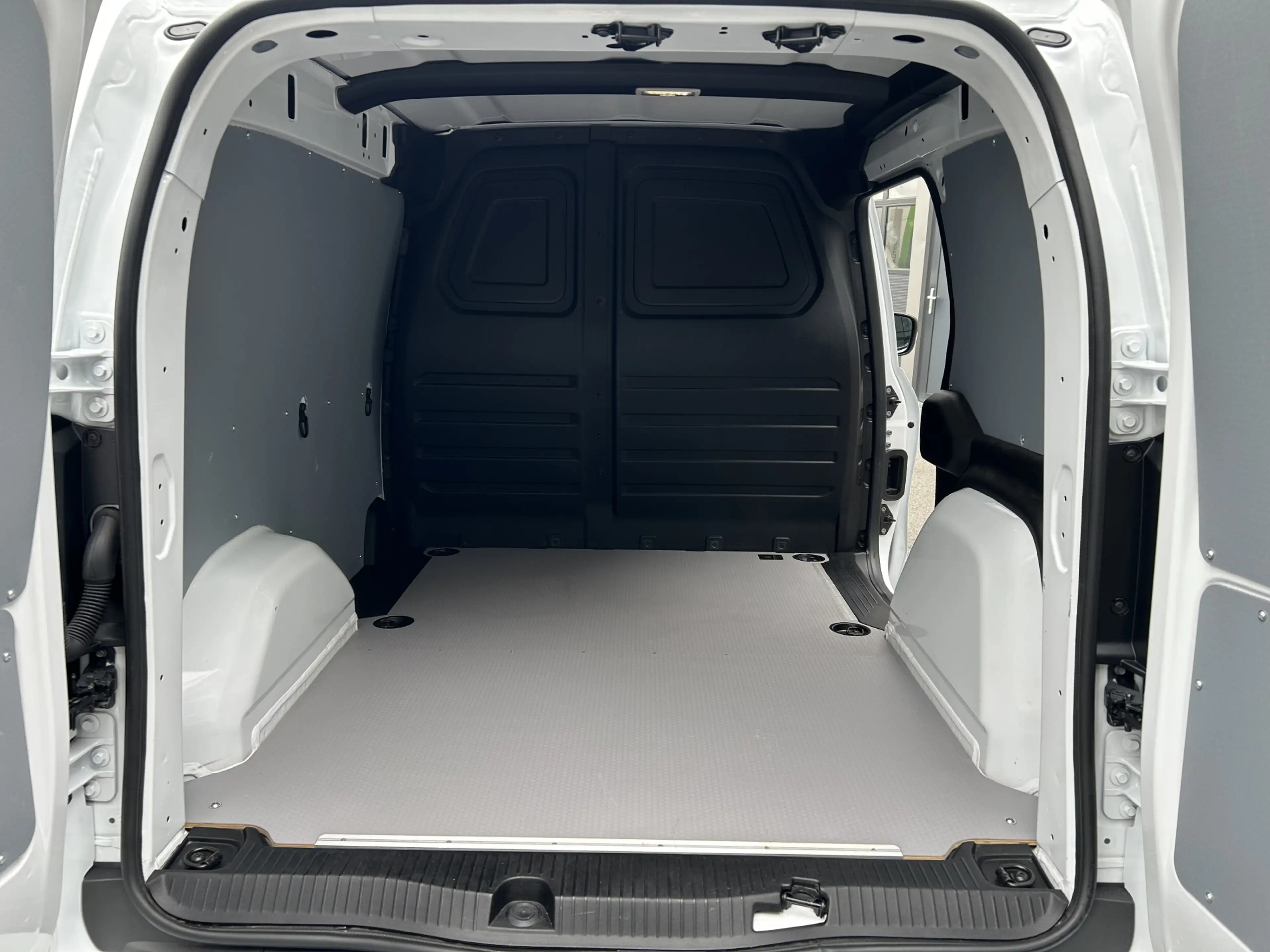 Mercedes-Benz Citan 110 CDI L1 PRO / 3 Zits / Automaat / MBUX / Camera — photo 8