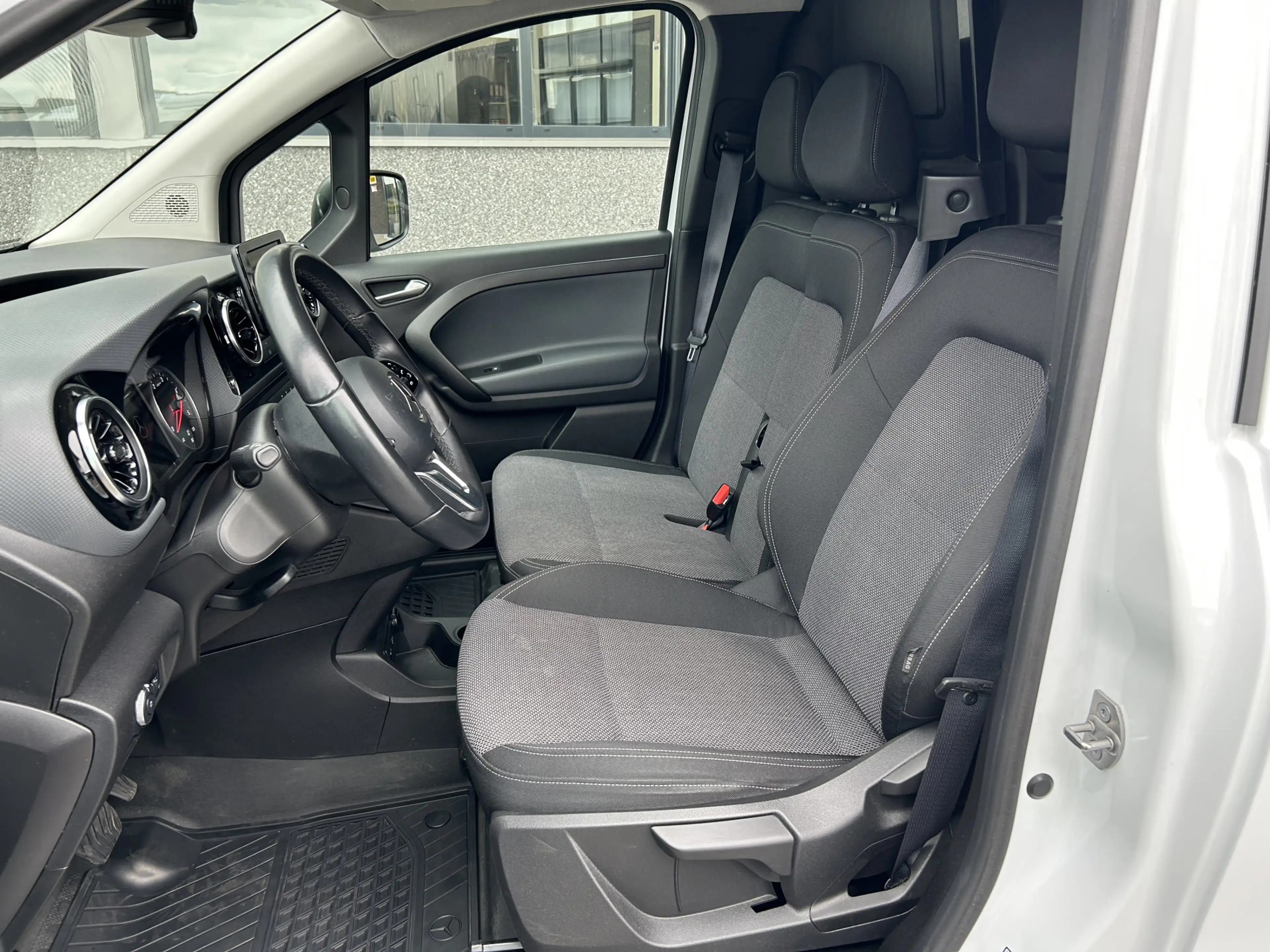 Mercedes-Benz Citan 110 CDI L1 PRO / 3 Zits / Automaat / MBUX / Camera — photo 10