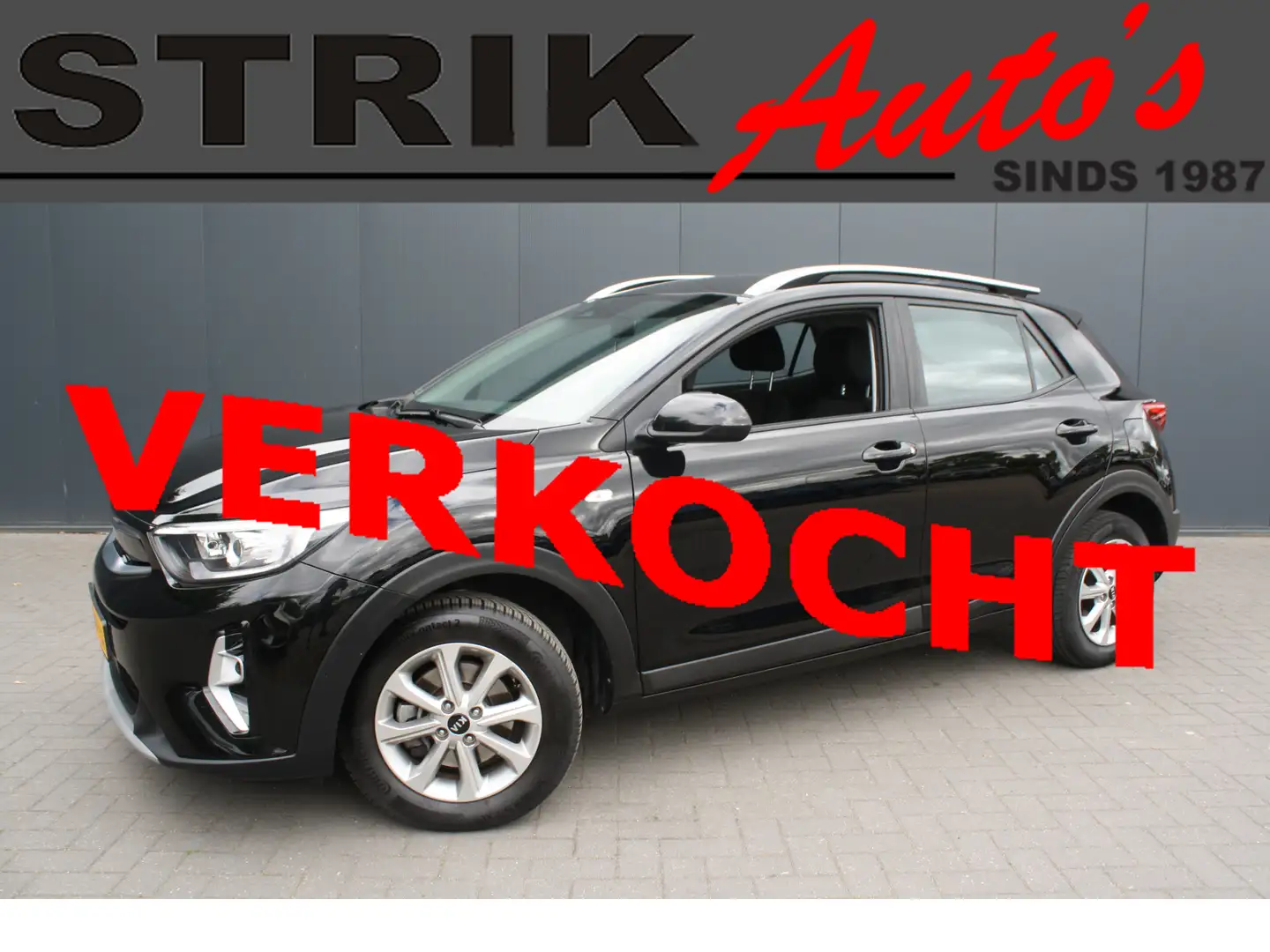 Kia Stonic 1.0 T-GDi MHEV DynamicLine 1e EIGENAAR - NAVIGATIE Zwart - 1