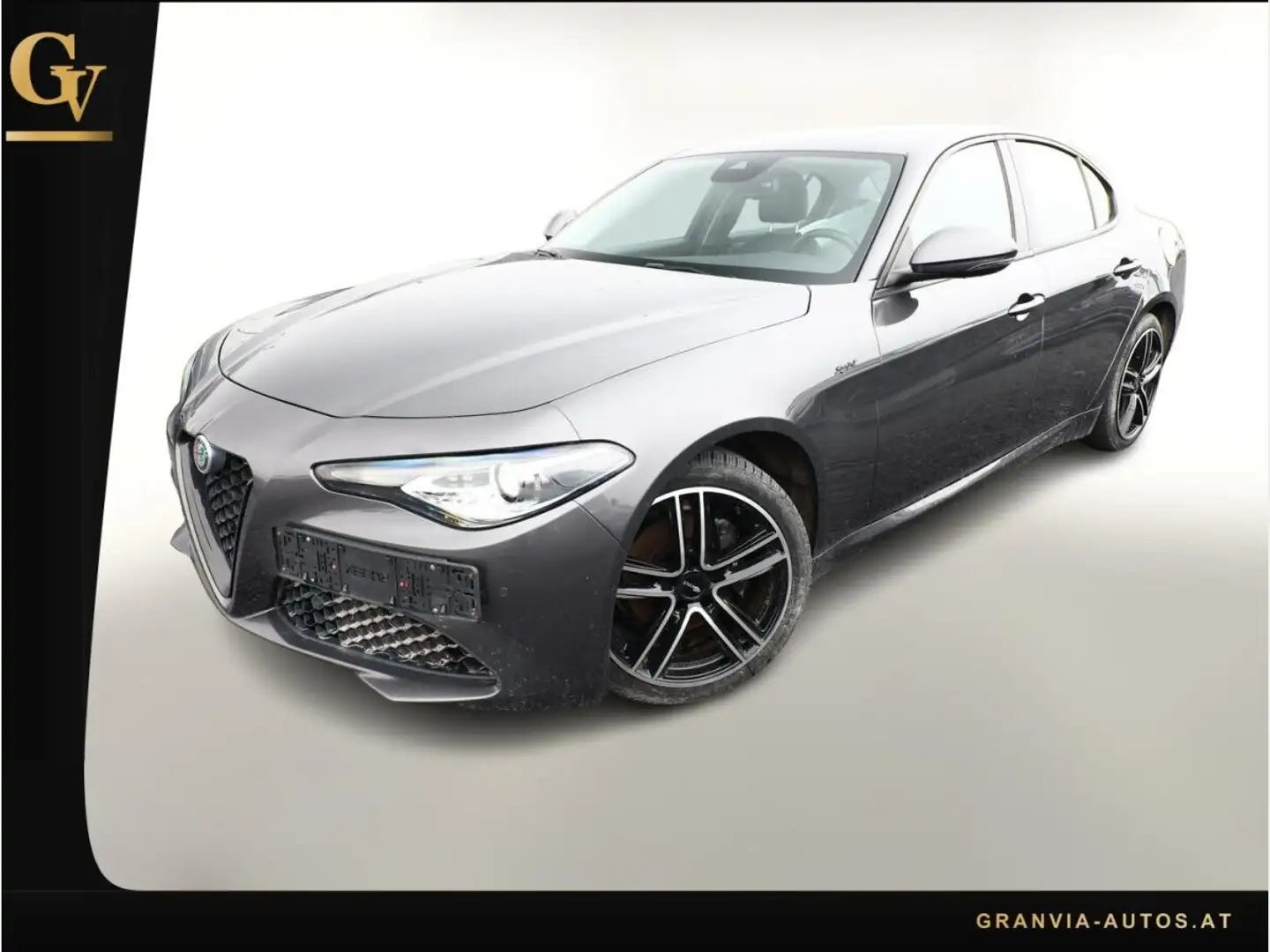 Alfa Romeo Giulia - 1