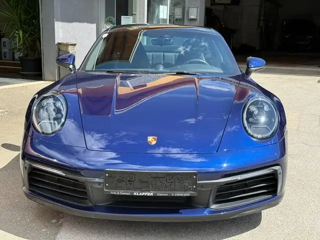 Porsche 992 Carrera 4 S Ansicht 2