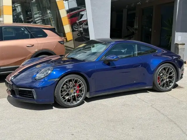 Porsche 992 Carrera 4 S Ansicht 3