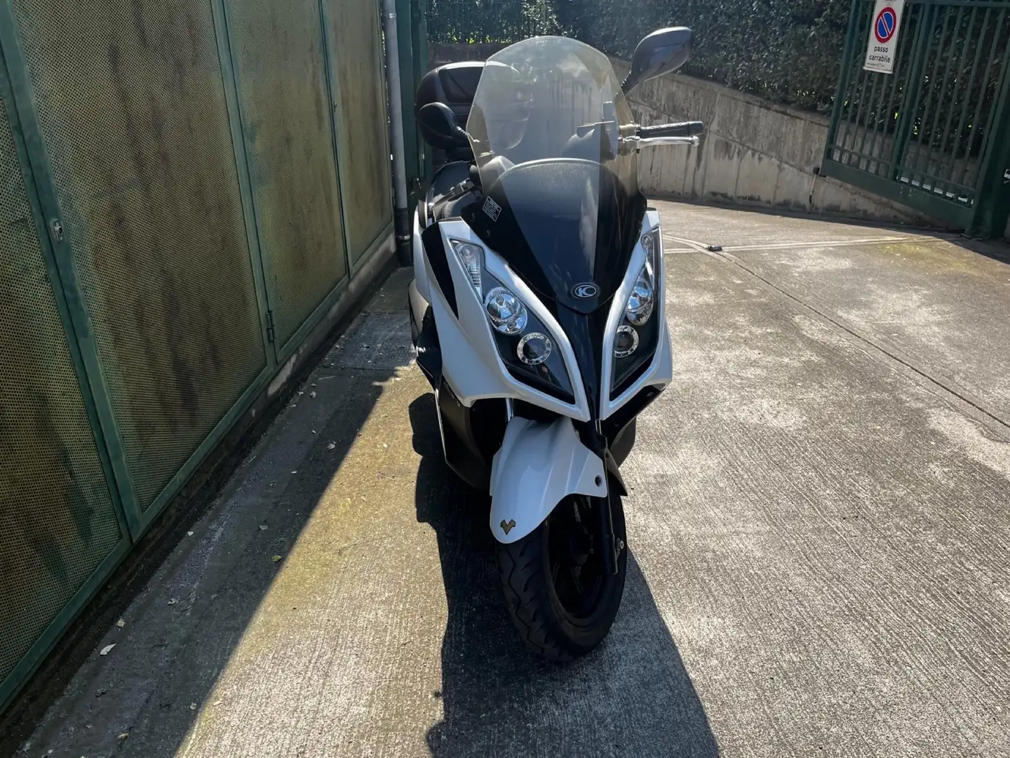 Kymco Downtown 300i Alb - 2