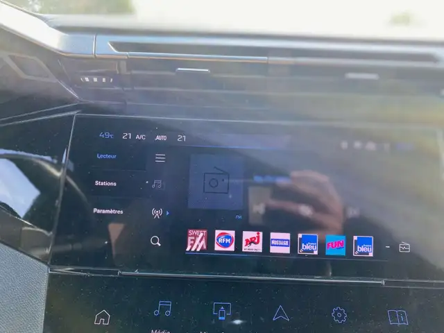 Peugeot 408 view 13