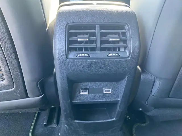 Peugeot 408 view 19
