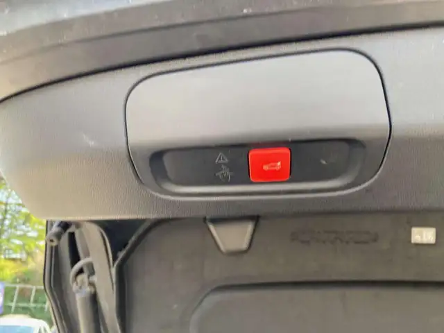 Peugeot 408 view 18