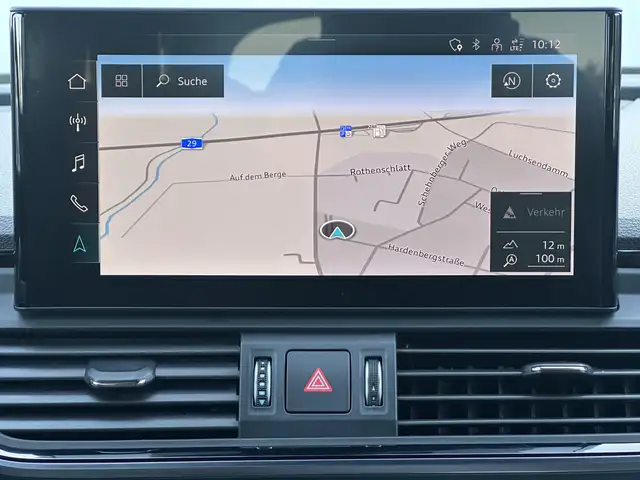 Audi Q5 view 14