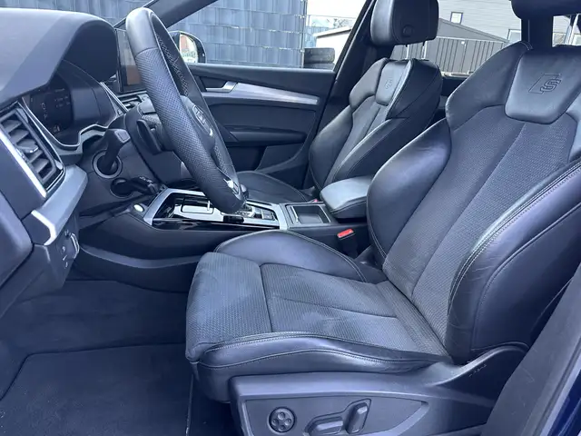 Audi Q5 view 9