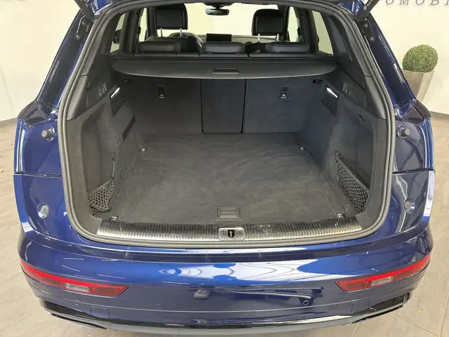 Audi Q5 view 6