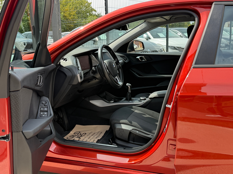 BMW 118 118i OPF XENON - NAVIGATION - CRUISE - APPLE CARPLAY - GARANTIE 12 MOIS — photo 7
