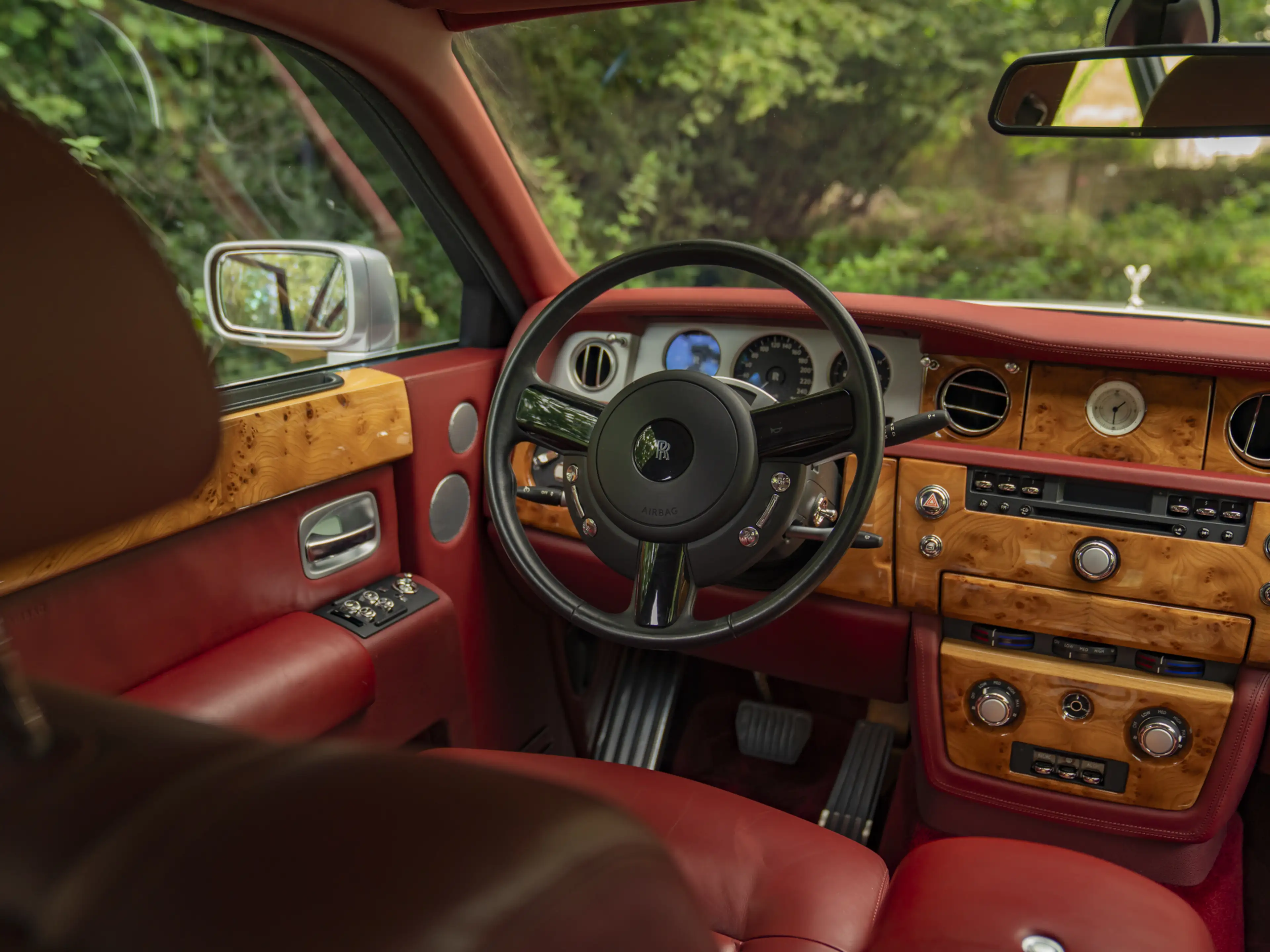Rolls-Royce Phantom 6.7 V12 — photo 39