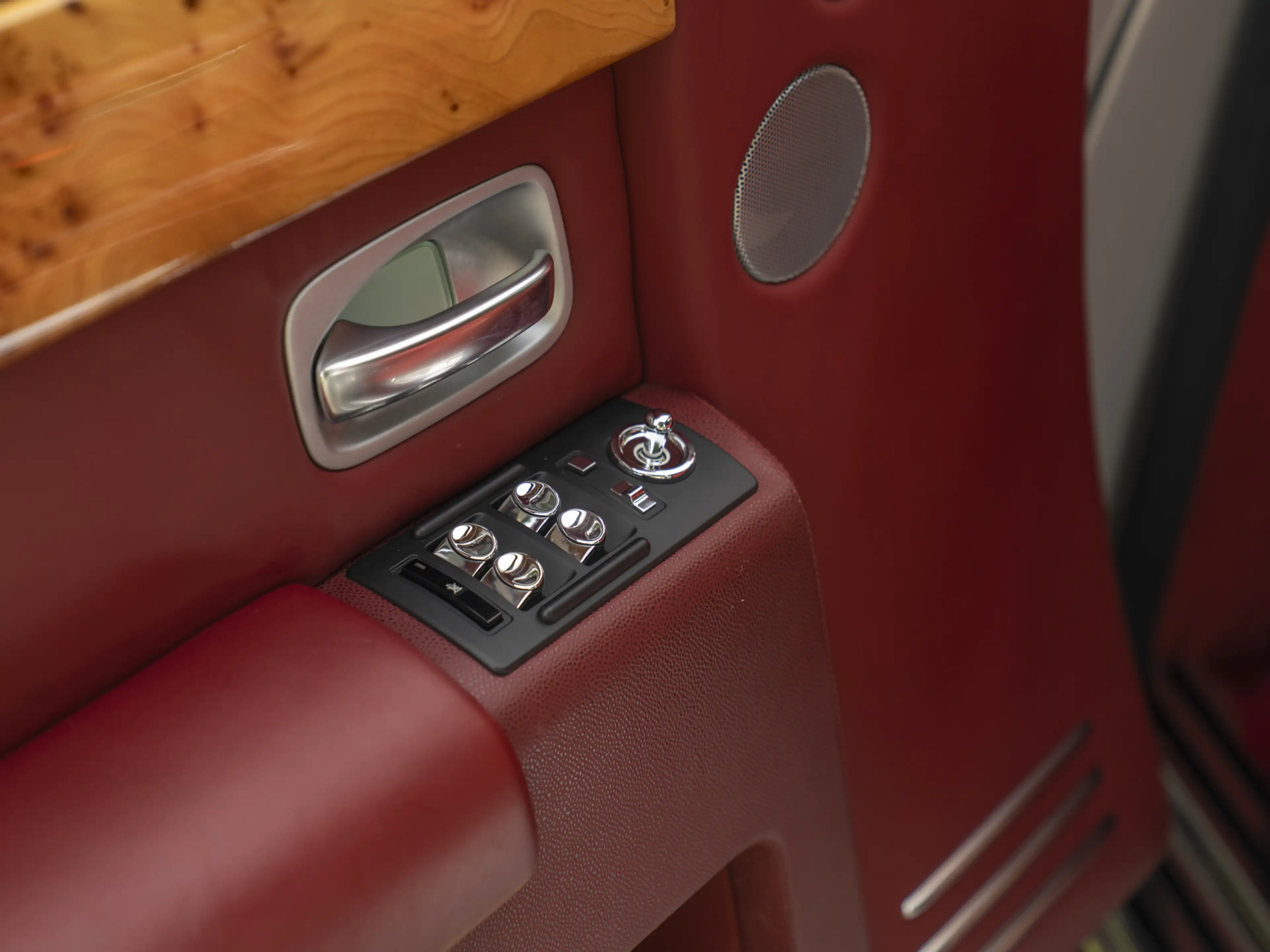 Rolls-Royce Phantom 6.7 V12 — photo 40