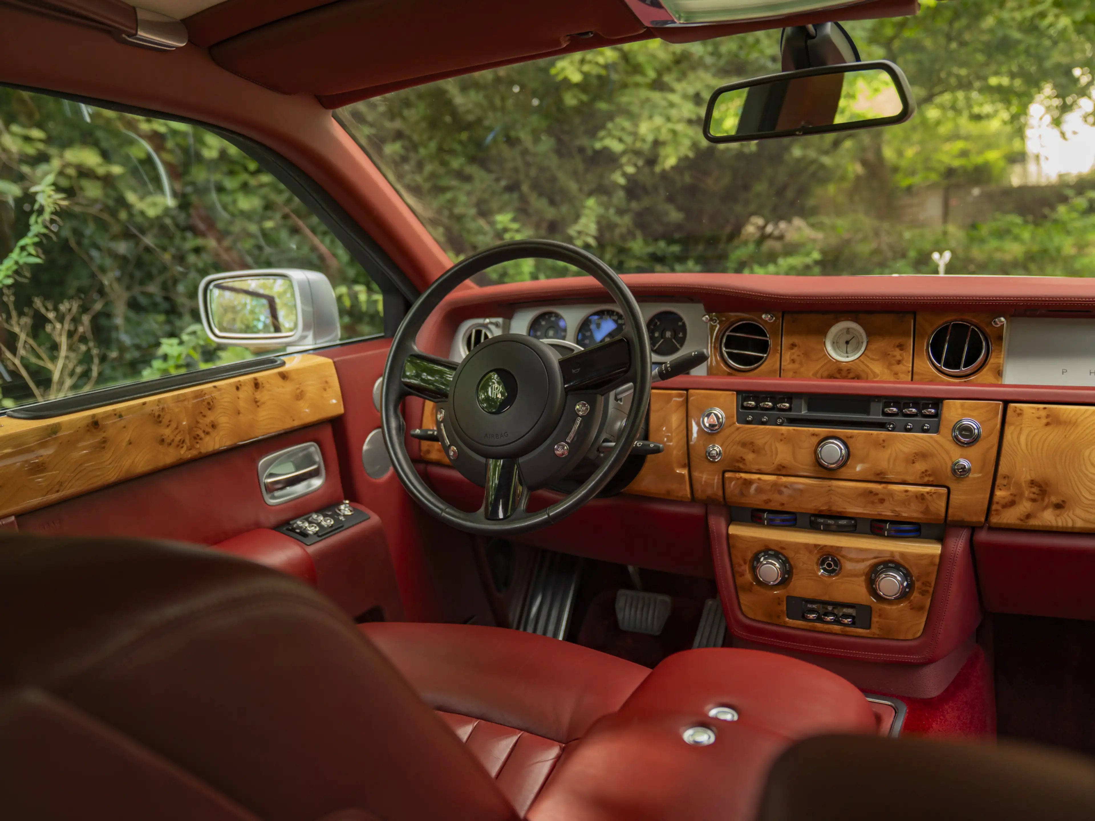 Rolls-Royce Phantom 6.7 V12 — photo 10