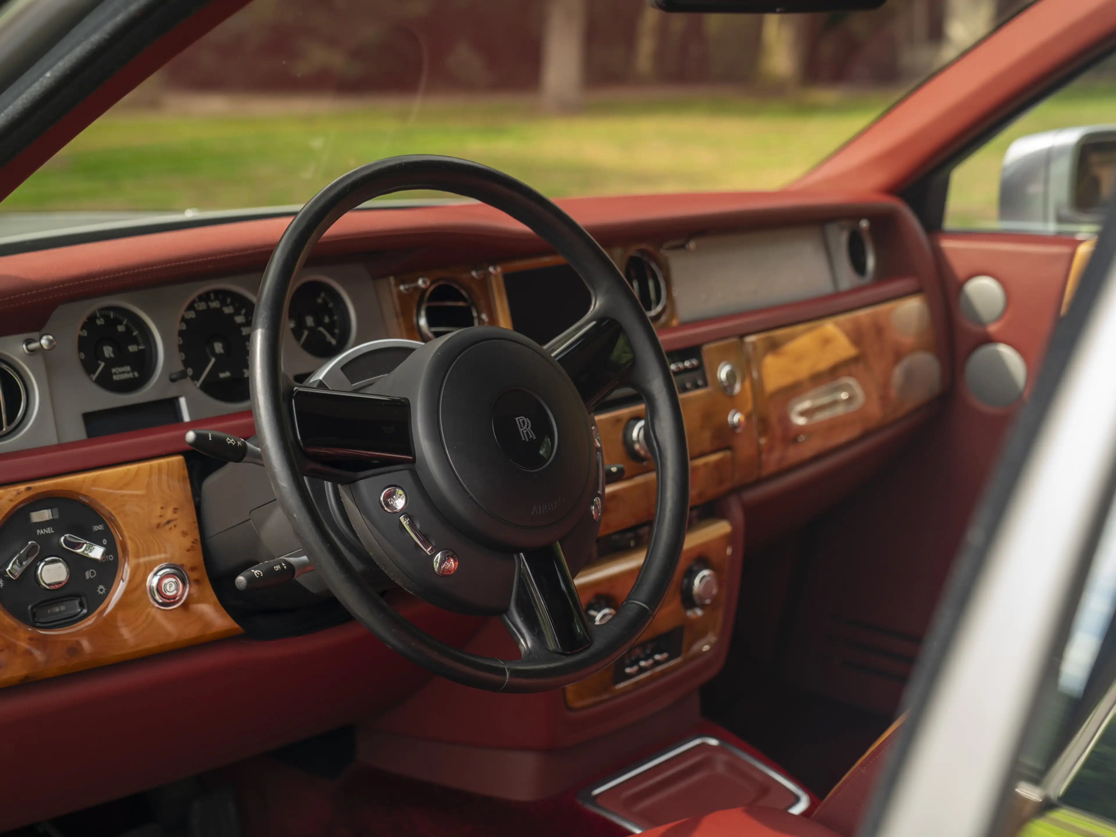 Rolls-Royce Phantom 6.7 V12 — photo 37