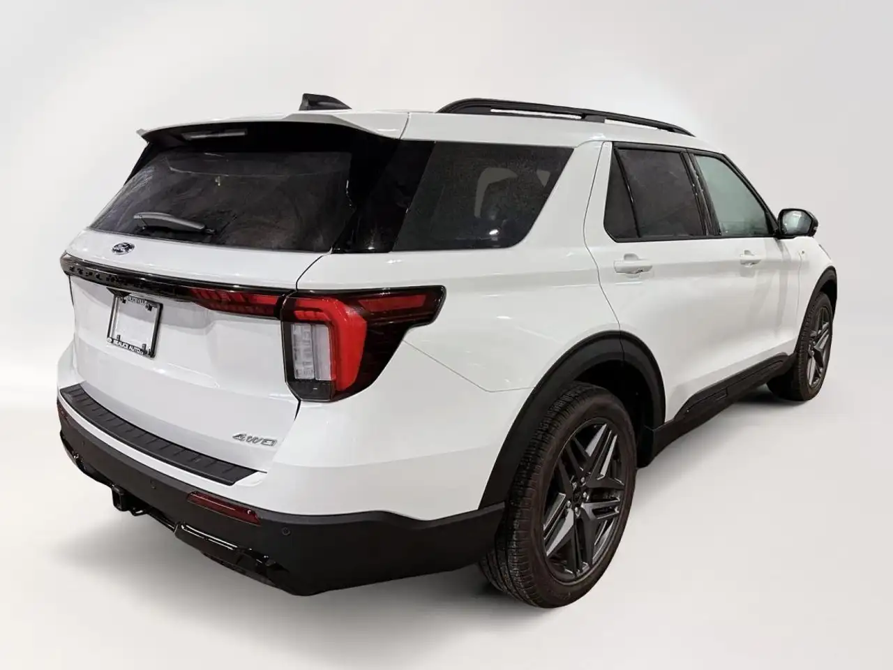 Ford Explorer снимка Ford Explorer