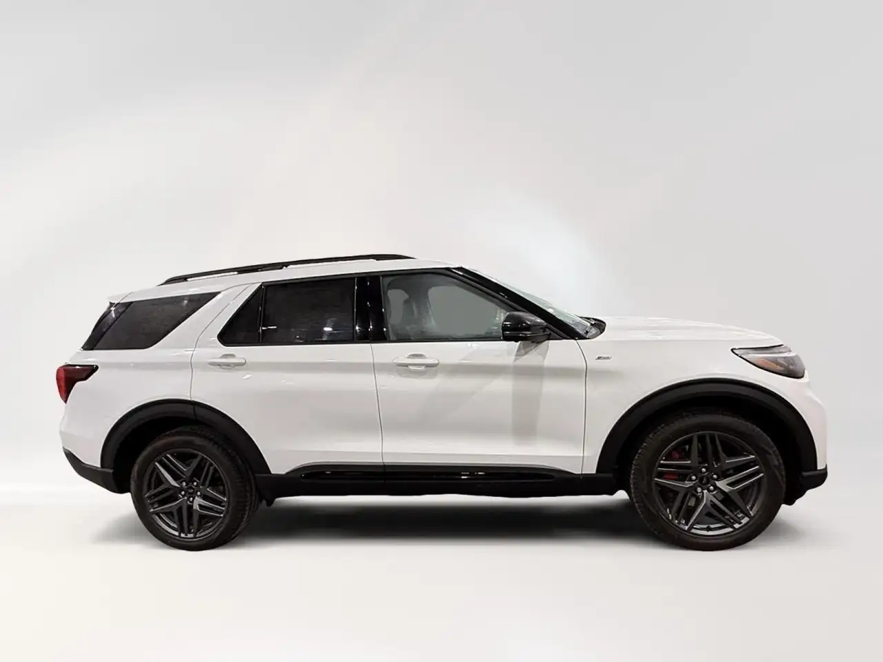 Ford Explorer снимка Ford Explorer