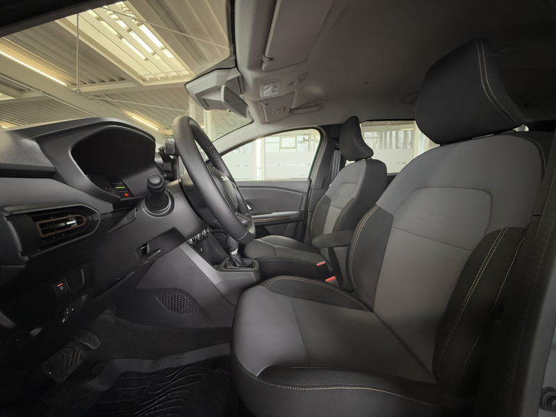 Dacia Jogger Hybrid 140 Autom Extreme+ 7-Sitze GJR — photo 13