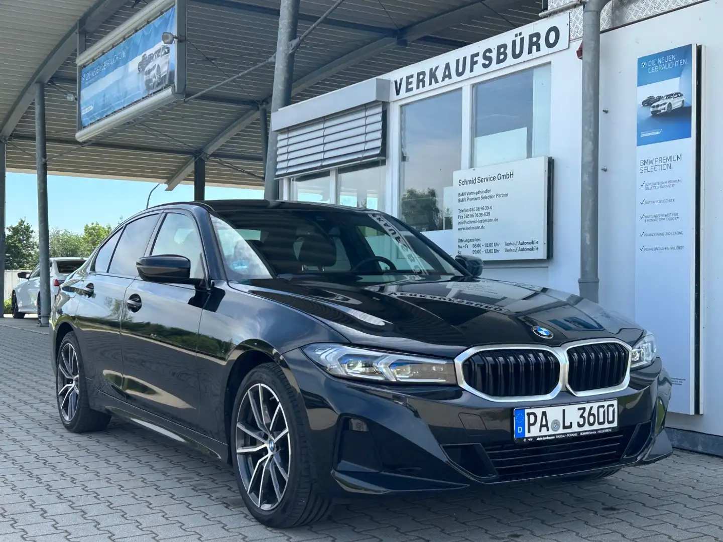 BMW 320 d Limousine 18-Zoll/GSD/Innovationspaket Noir - 2