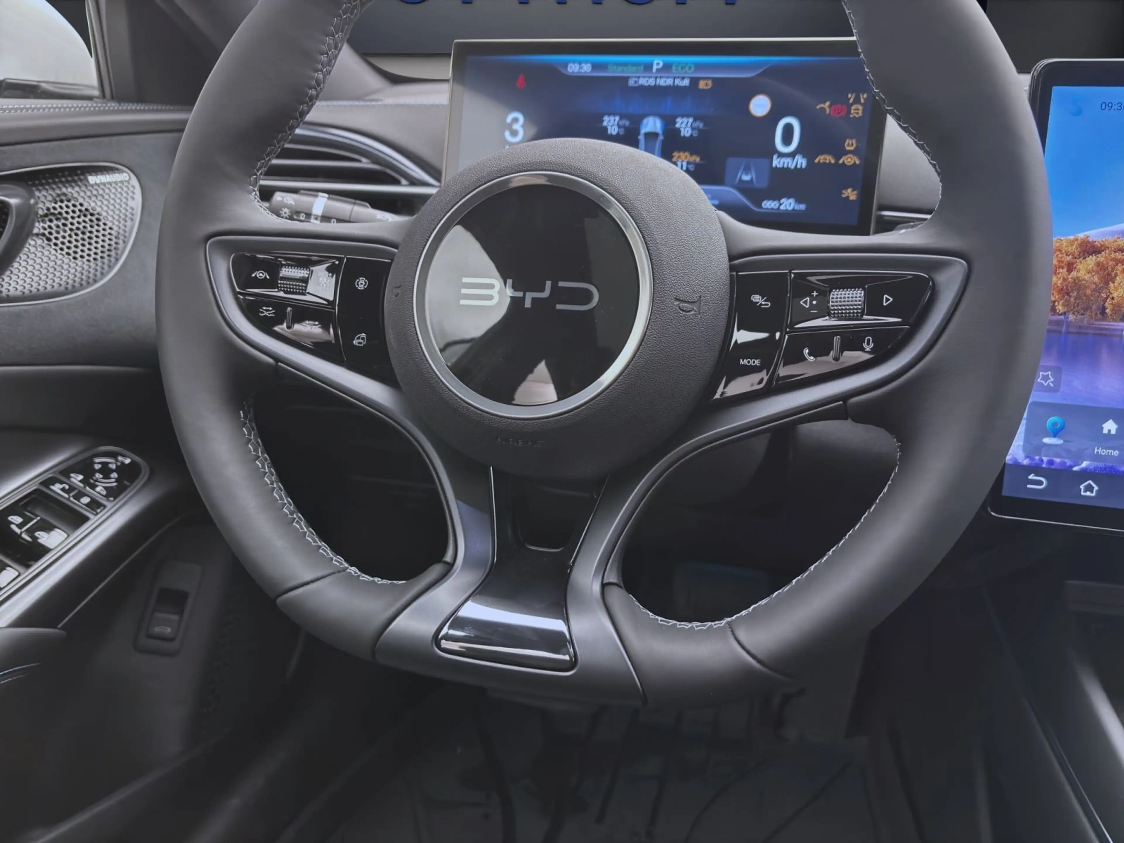 BYD Seal COMFORT 360* NAVI LM18 PANO PDC — photo 12