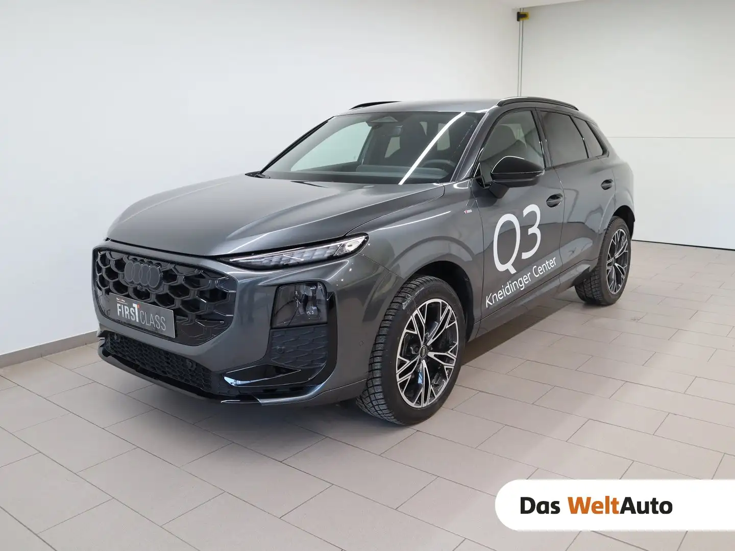 Audi Q3 TFSI 110 kW Grau - 1