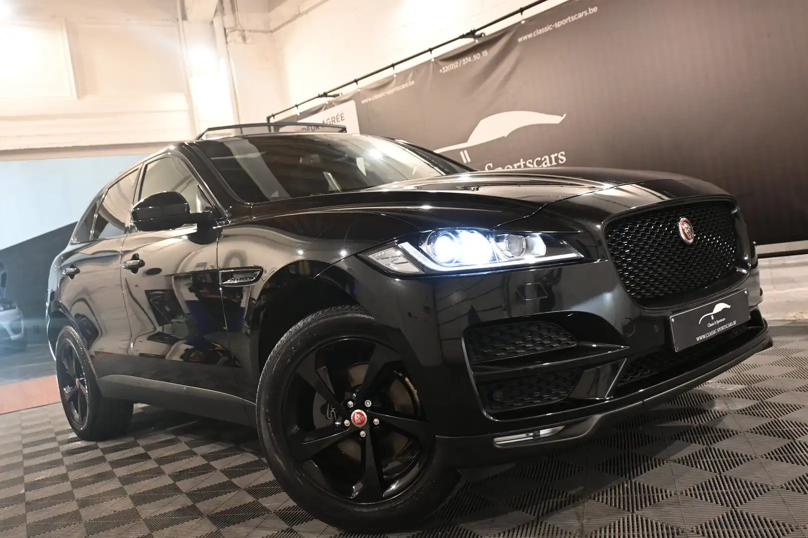 Jaguar F-Pace 2.0 D AWD R-SPORT / PANO / CAMERA / FULL !! Noir - 2