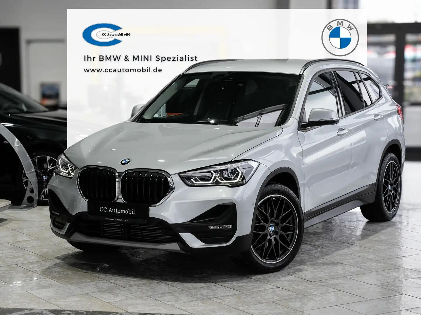 BMW X1 xDrive20d Aut. Advantage Plateado - 1