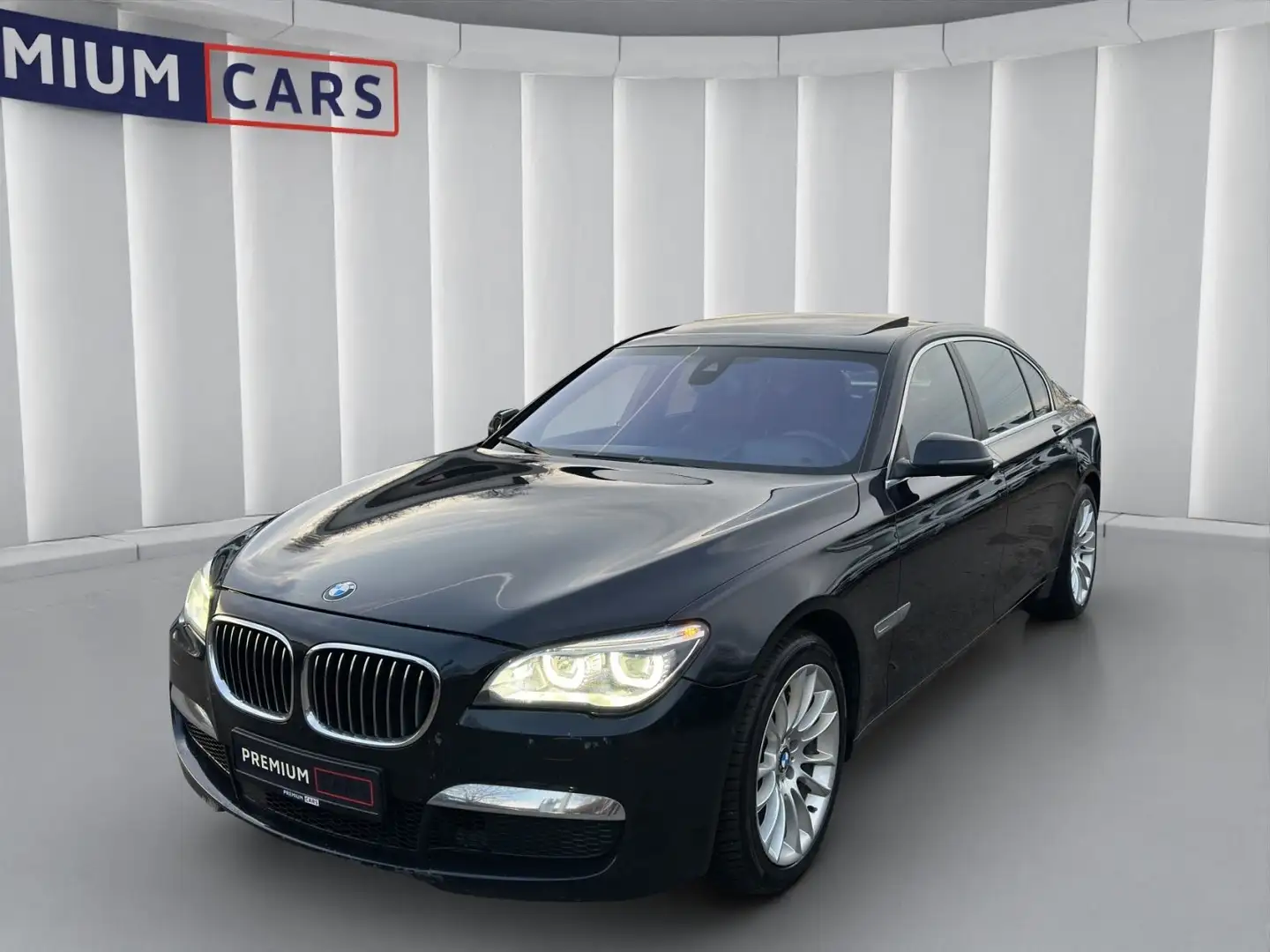BMW 750 Ld xDrive M-Paket *Garantie*Finanzierung* Schwarz - 1