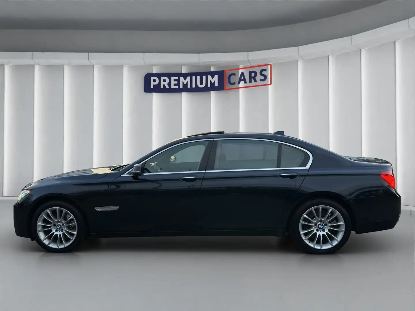 BMW 750 Ld xDrive M-Paket *Garantie*Finanzierung* Schwarz - 2