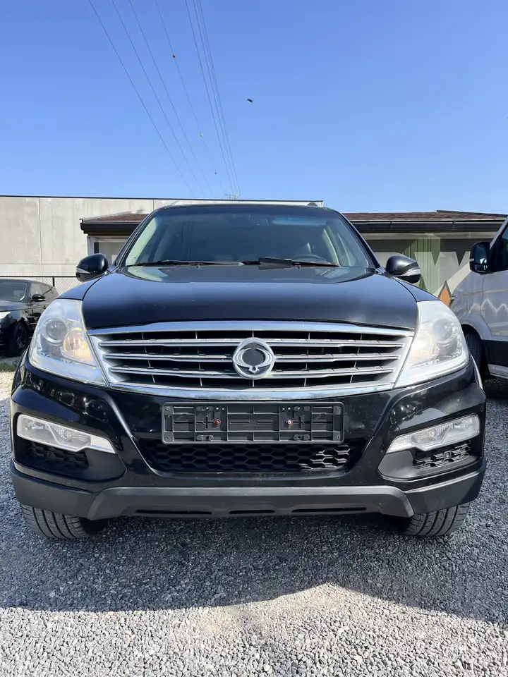 SsangYong Rexton - 2