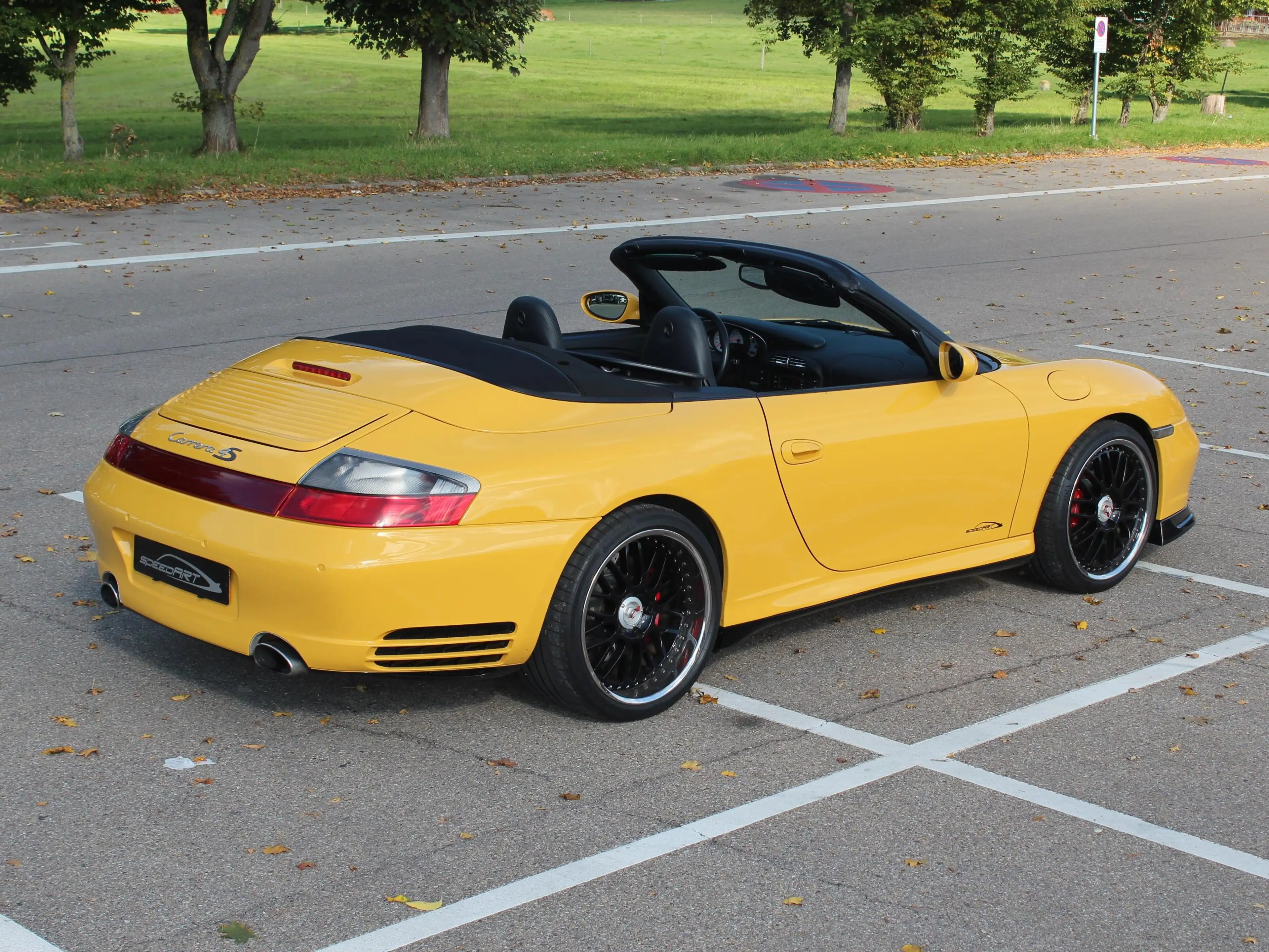 Porsche 996 C4S Cabrio: orig. speedgelb,19",Klappe,top Zustand — photo 4