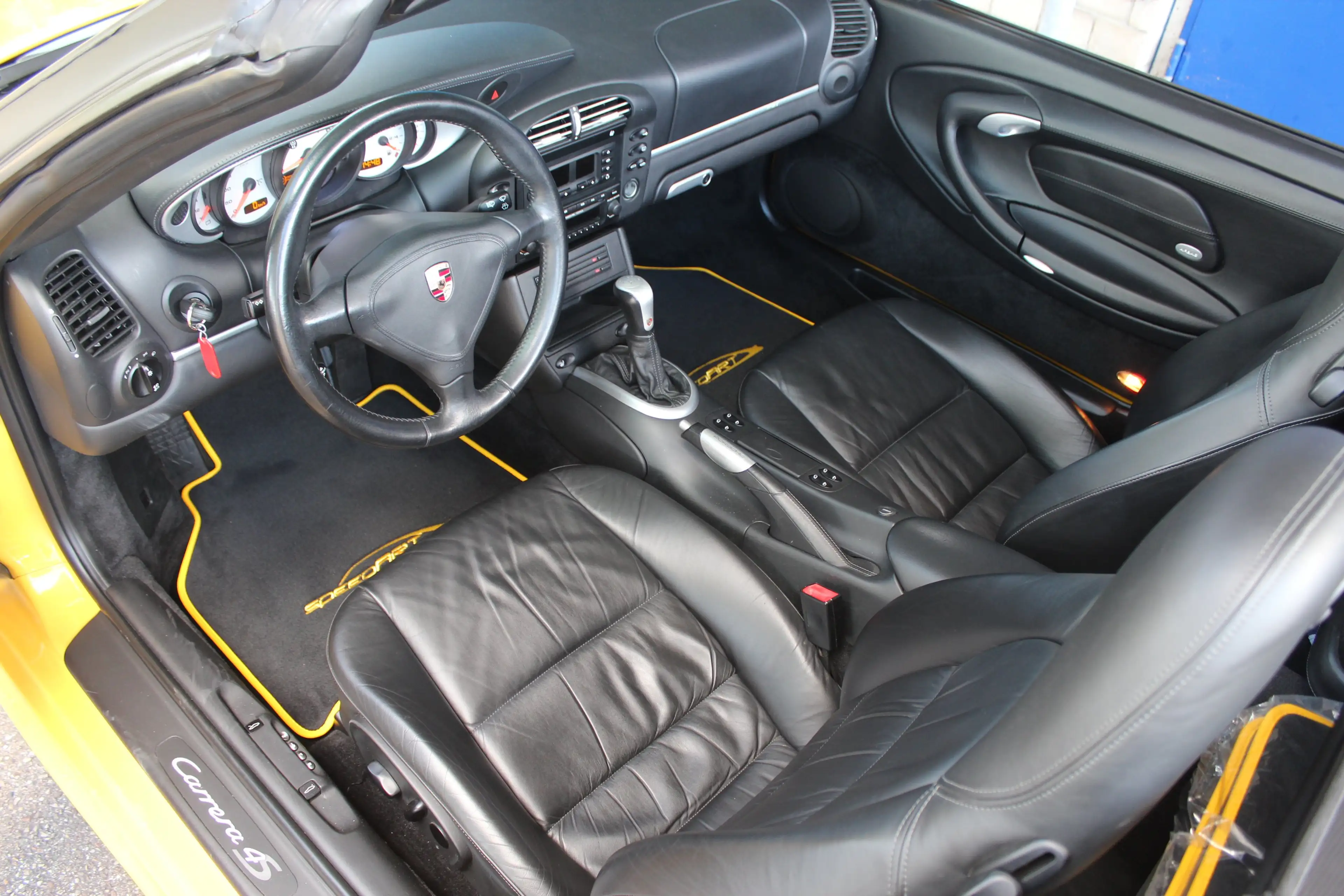 Porsche 996 C4S Cabrio: orig. speedgelb,19",Klappe,top Zustand — photo 9