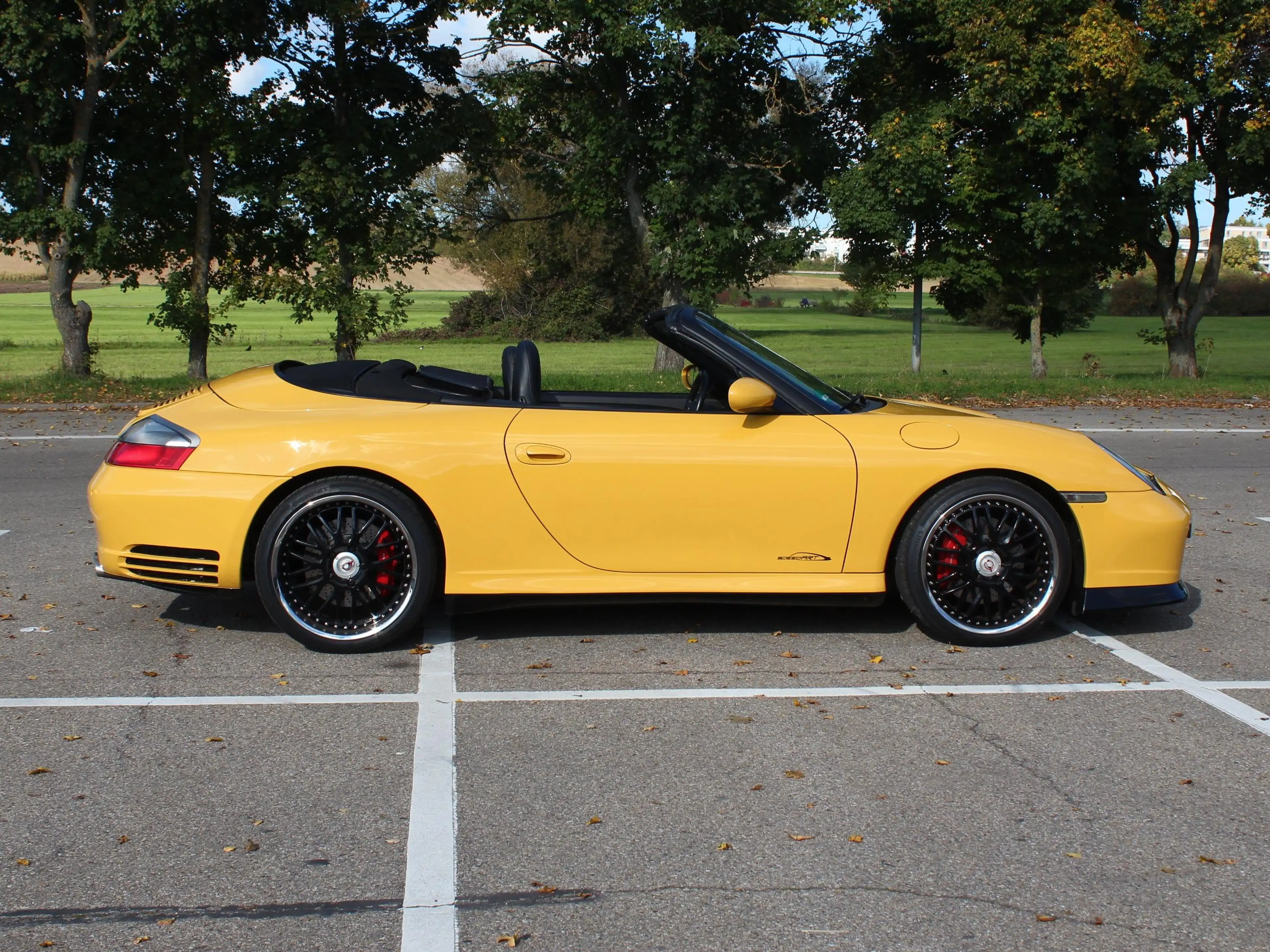 Porsche 996 C4S Cabrio: orig. speedgelb,19",Klappe,top Zustand — photo 3