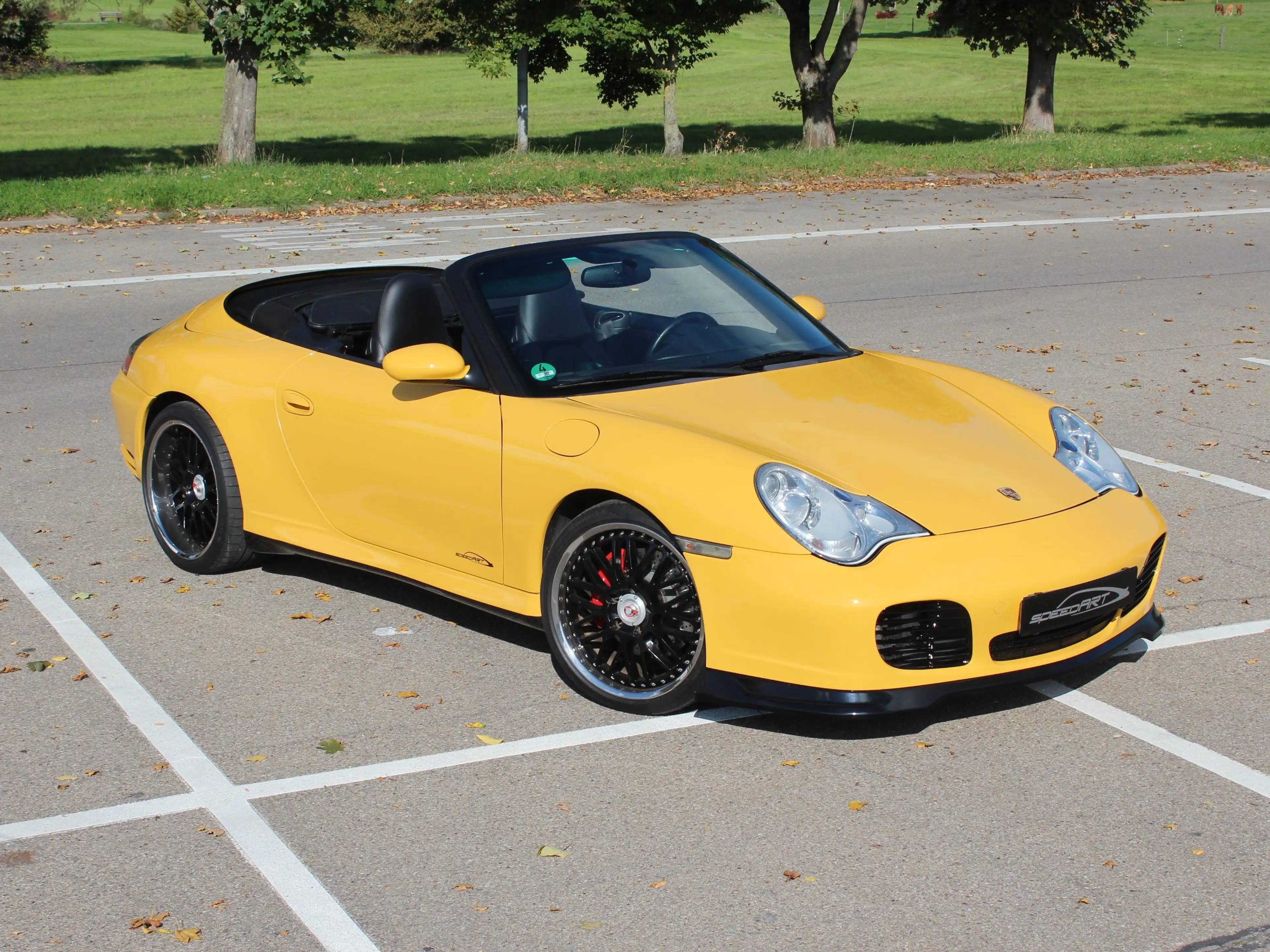 Porsche 996 C4S Cabrio: orig. speedgelb,19",Klappe,top Zustand