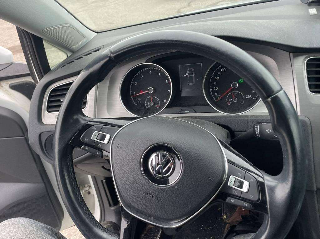 2015 Volkswagen Golf AUTO, HEATED SEATS, TOUCH-SCREEN RADIO, A/C !! thumb 11