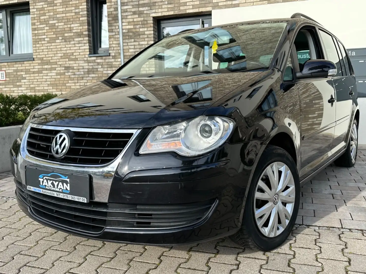 Volkswagen Touran Trendline*Automatik*Tüv-Neu* Schwarz - 1