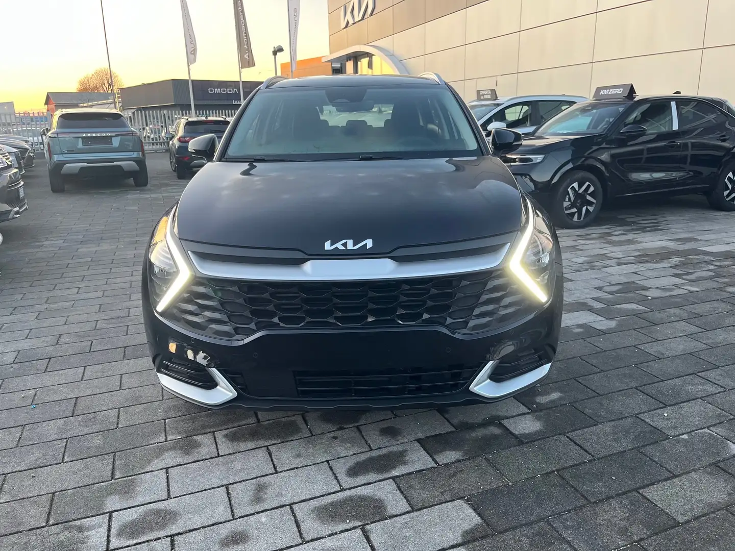 Kia Sportage HEV 1.6 Full Hybrid 210cv BUSINESS Pronta Consegna Nero - 2
